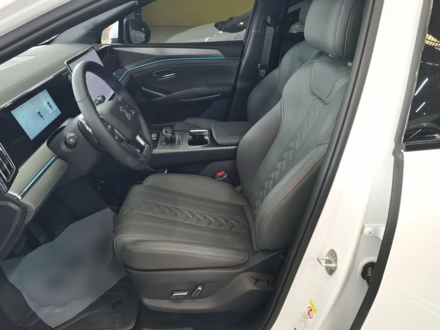 BYD Song L DM-i 2025 Intelligent Driving Version 112 km Beyond-Range Type — миниатюра 17