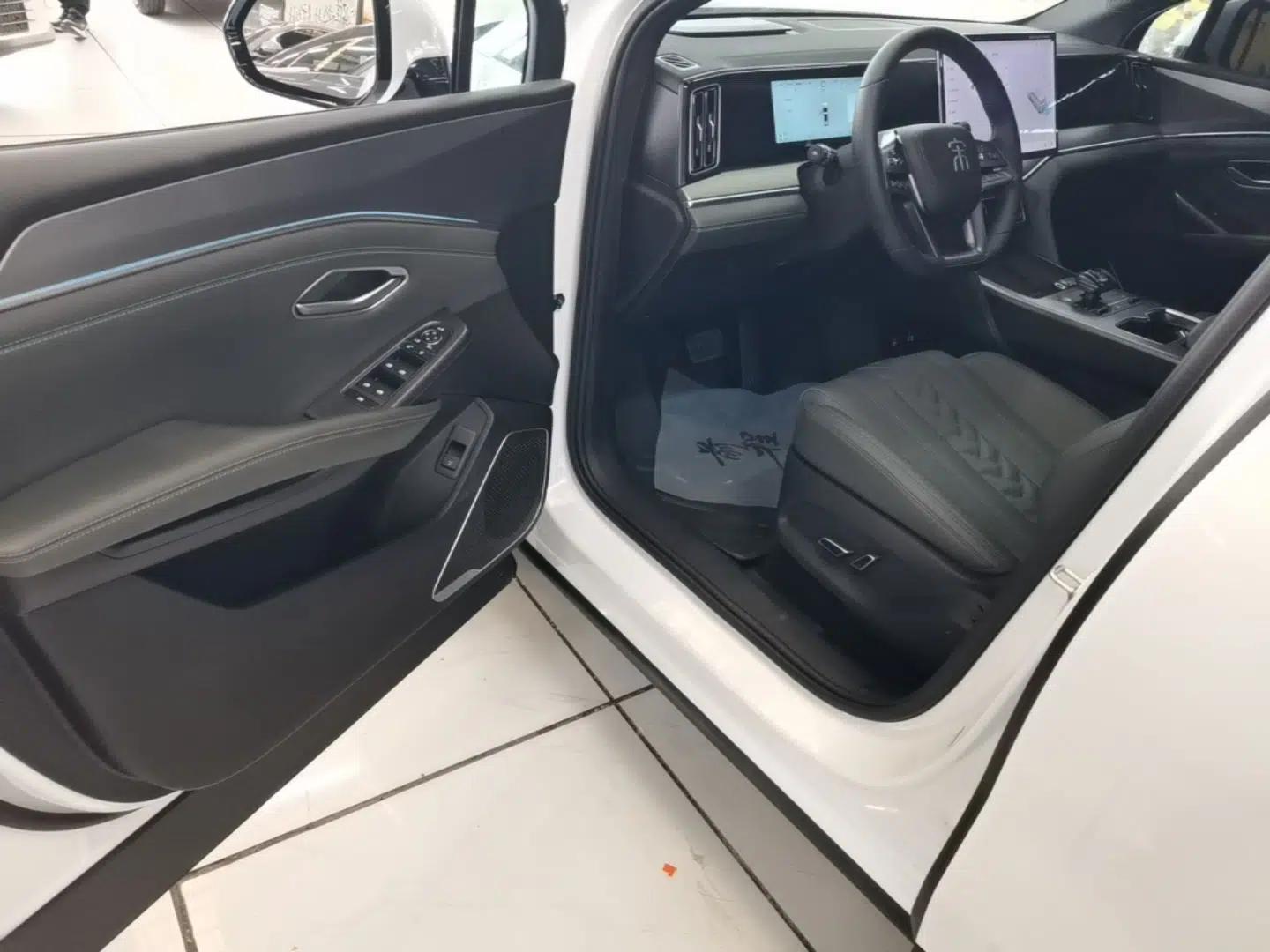 BYD Song L DM-i 2025 Intelligent Driving Version 112 km Beyond-Range Type — миниатюра 18
