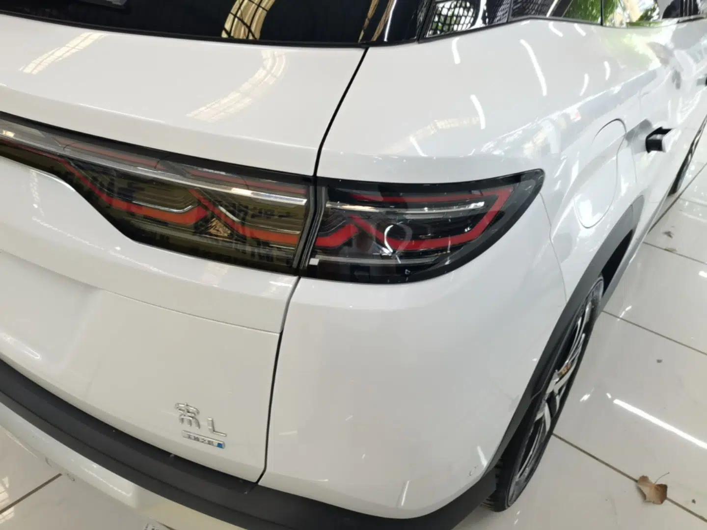 BYD Song L DM-i 2025 Intelligent Driving Version 112 km Beyond-Range Type — миниатюра 9