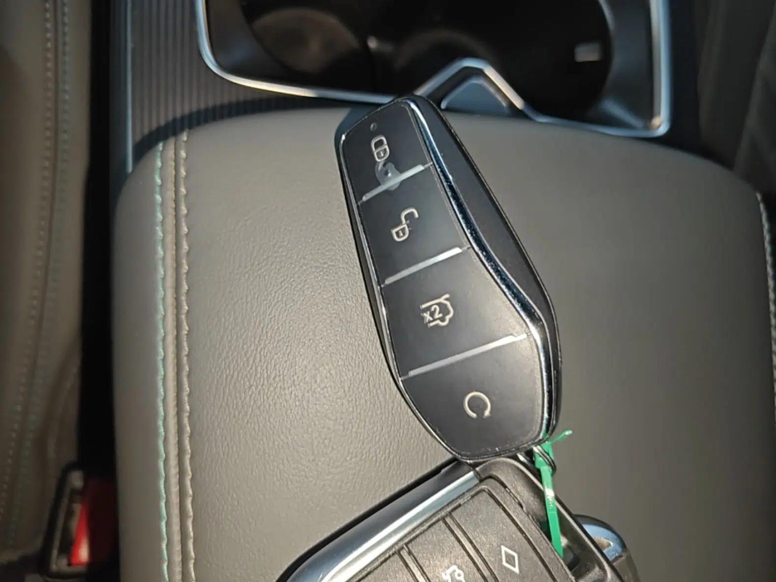 BYD Song L DM-i 2025 Intelligent Driving Version 160 km Beyond-Range Type — миниатюра 28