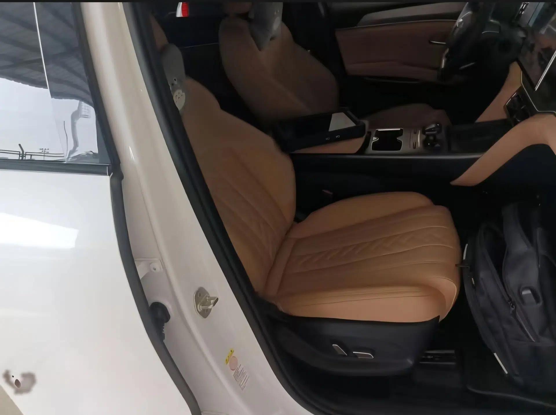 BYD Song L DM-i 2024 112 km Beyond Edition — миниатюра 13