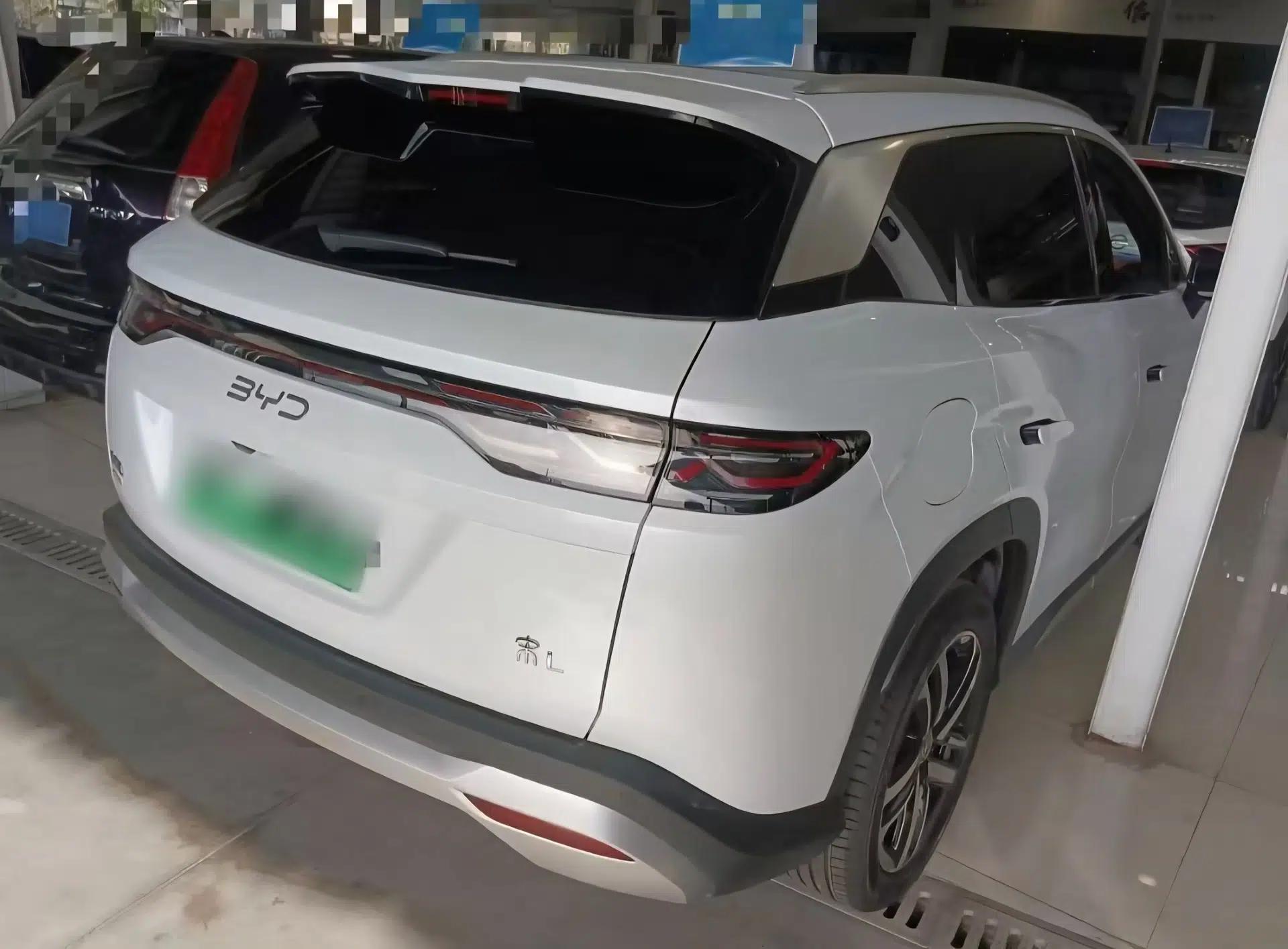 BYD Song L DM-i 2024 112 km Beyond Edition — миниатюра 6