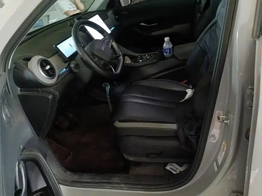Hiace 05 DM-i 2025 Model DM-i 115KM Premium Edition — миниатюра 9