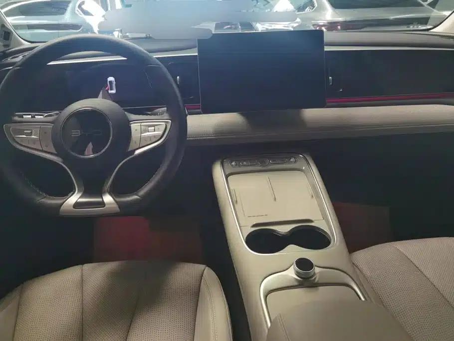 Hiace 05 EV 2025 520KM Flagship Intelligent Navigation Edition — миниатюра 12