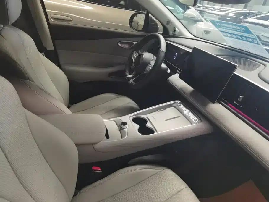 Hiace 05 EV 2025 520KM Flagship Intelligent Navigation Edition — миниатюра 8