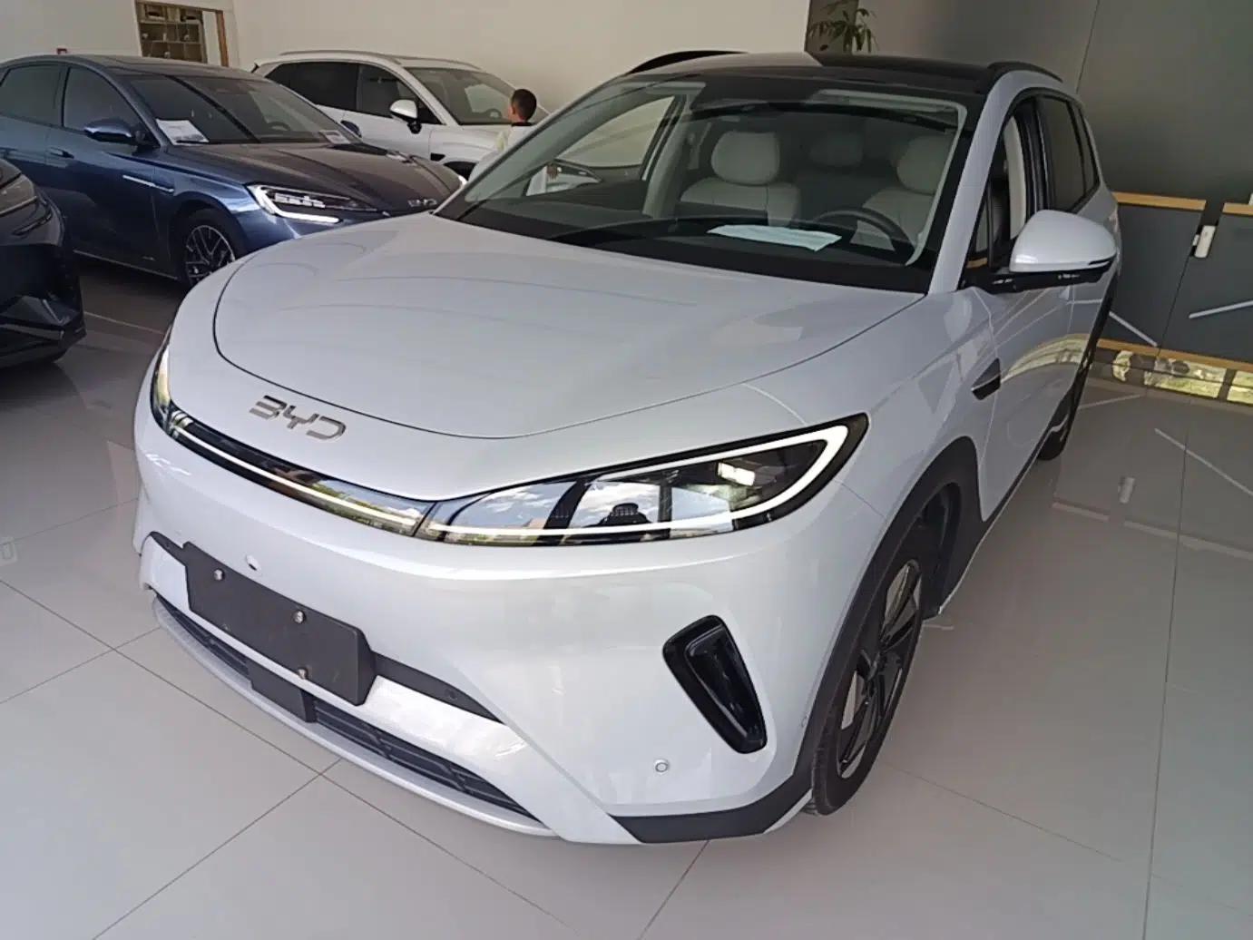 BYD Sealion 05 EV 2025 520 km Flagship SmartDrive Version — миниатюра 1