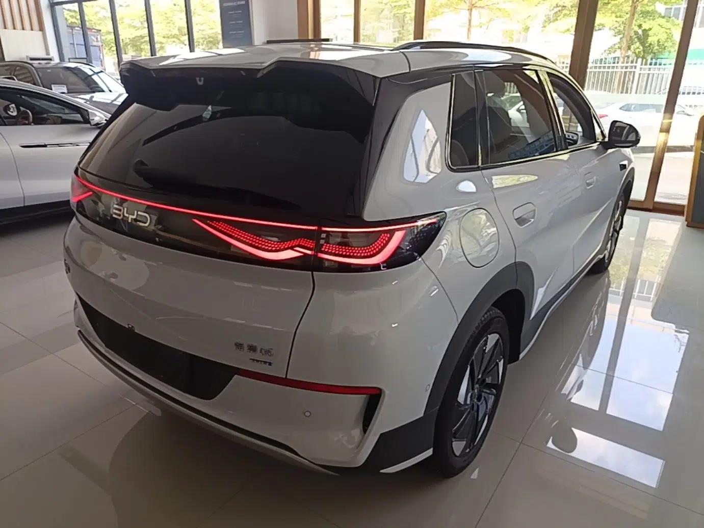 BYD Sealion 05 EV 2025 520 km Flagship SmartDrive Version — миниатюра 6