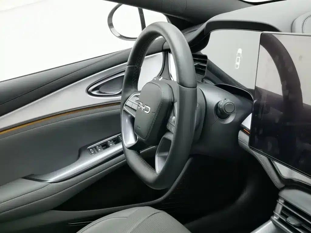 Seal 07 DM-i 2025 Intelligent Driving Edition DM-i 1.5L 125km Luxury Model — миниатюра 22
