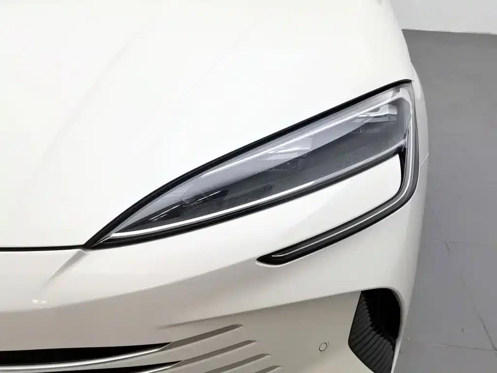 Seal 07 DM-i 2025 Intelligent Driving Edition DM-i 1.5L 125km Luxury Model — миниатюра 7