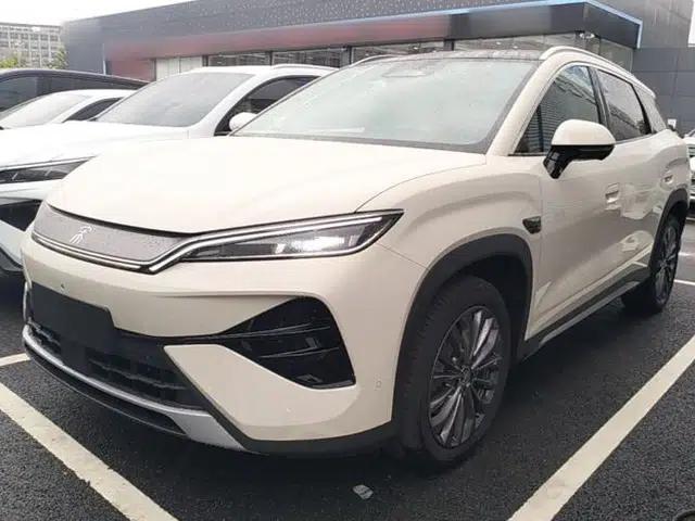 BYD Song Ultra EV 2026 Model 710KM Superior Edition