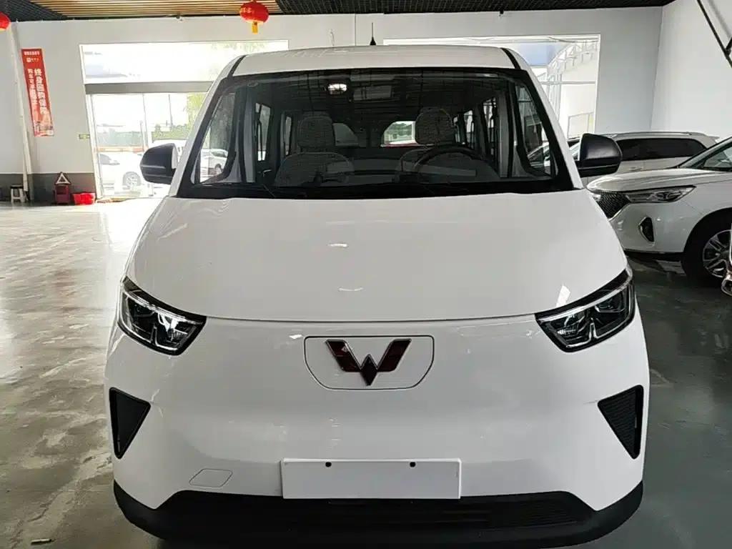 Wuling Yangguang 2024 Model 300km Comfort Bus Version 75kW — миниатюра 3