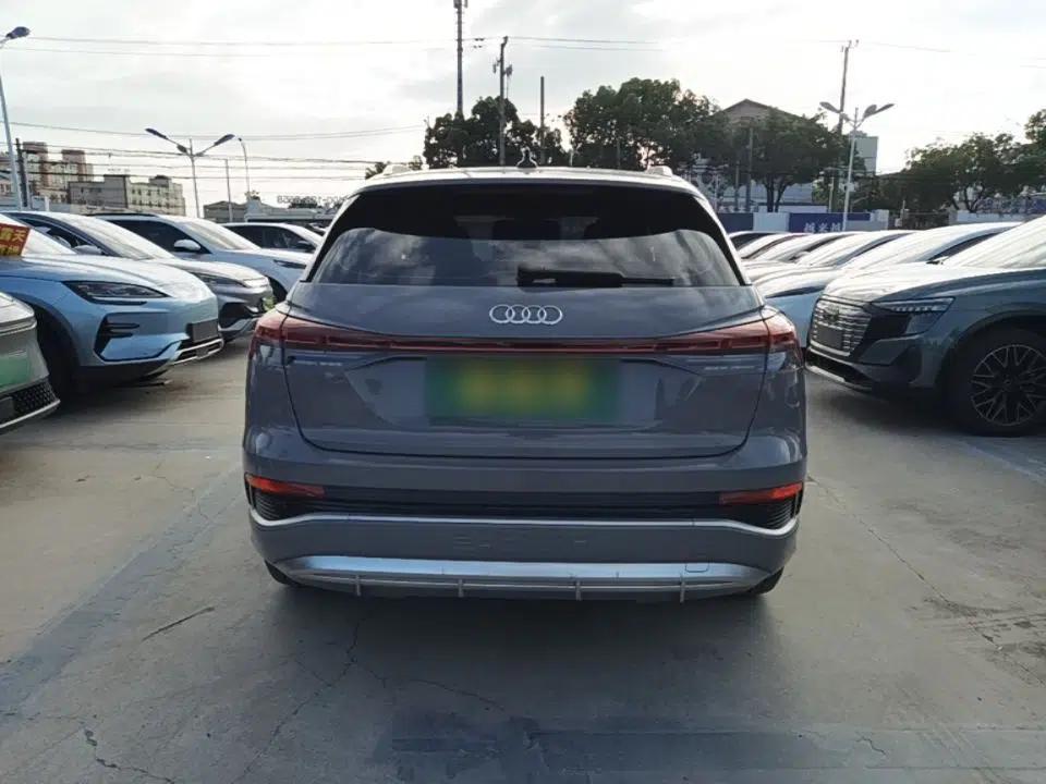 Audi Q4 e-tron 2023 40 e-tron Boundary Edition — миниатюра 5