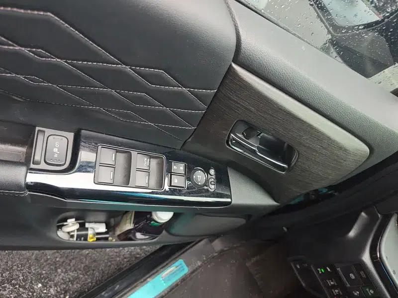 Elysion 2022 2.0L Hybrid Luxury First Edition — миниатюра 15