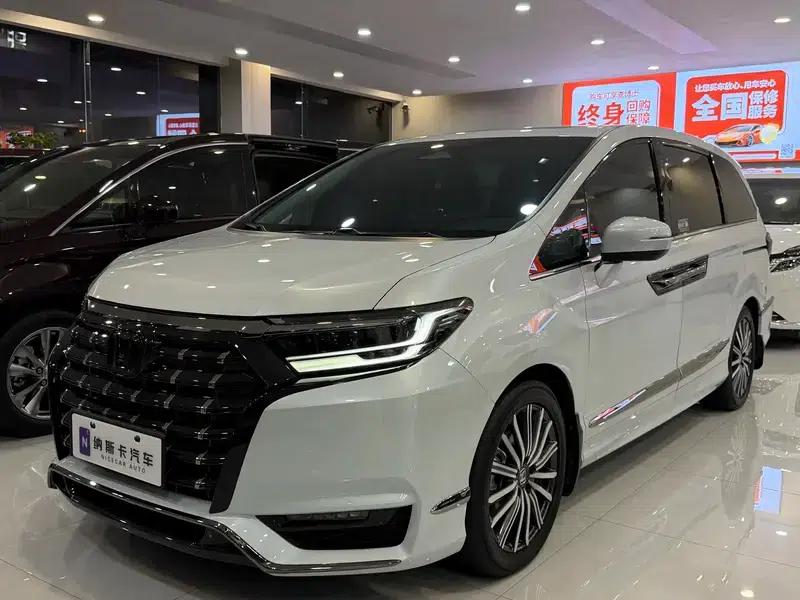 Elysion 2024 2.0L e:HEV Luxury Edition — миниатюра 1