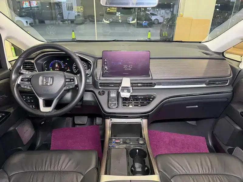 Elysion 2024 2.0L e:HEV Luxury Edition — миниатюра 7