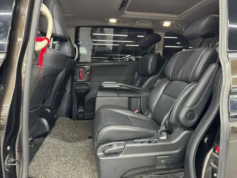 Elysion 2016 2.4L Supreme Edition — миниатюра 12
