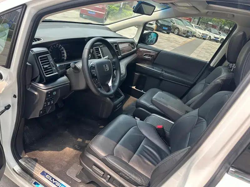 Elysion 2016 2.4L Luxury Edition — миниатюра 14