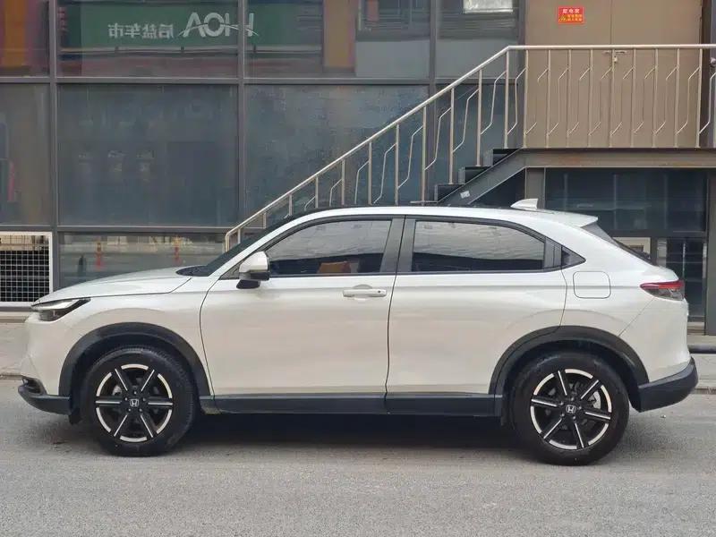 Vezel 2023 1.5L CVT Tech Edition — миниатюра 3