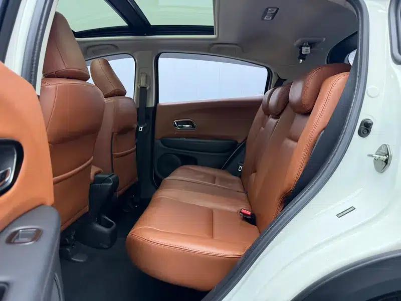 Vezel 2022 1.5L CVT Elite Smart Edition — миниатюра 12