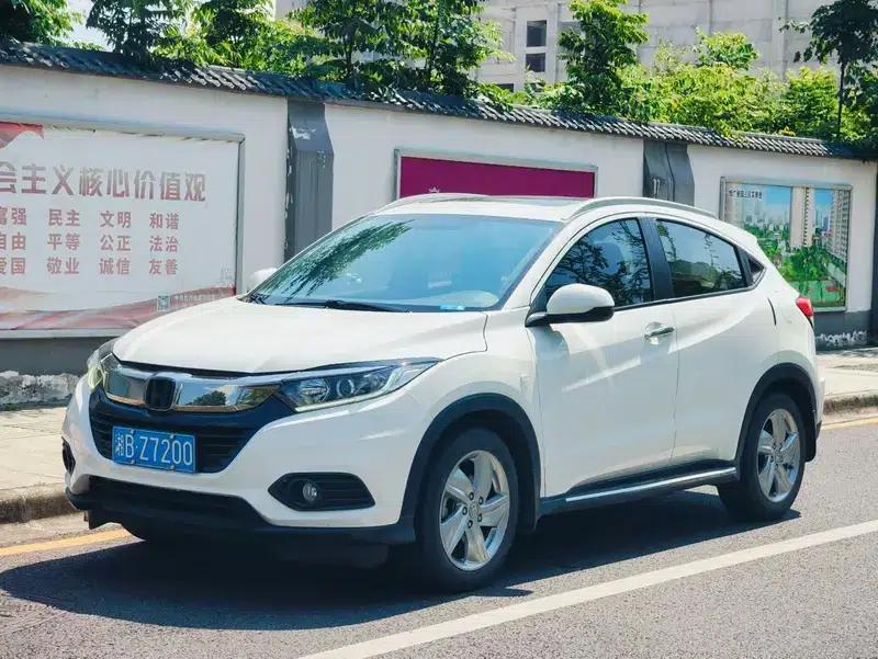 Vezel 2022 1.5L CVT Elite Smart Edition — миниатюра 1