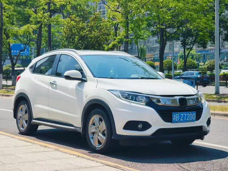 Vezel 2022 1.5L CVT Elite Smart Edition — миниатюра 3