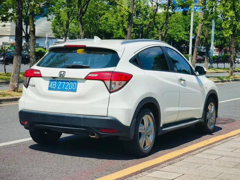 Vezel 2022 1.5L CVT Elite Smart Edition — миниатюра 6