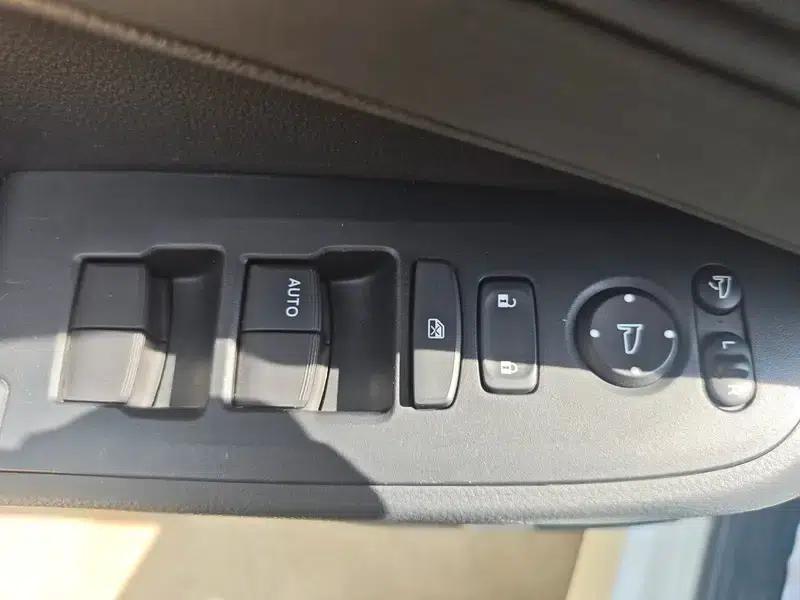Vezel 2023 1.5L CVT Elite Edition — миниатюра 21