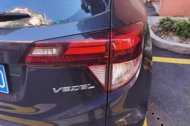 Vezel 2017 1.8L CVT 2WD Pioneer Edition — миниатюра 5