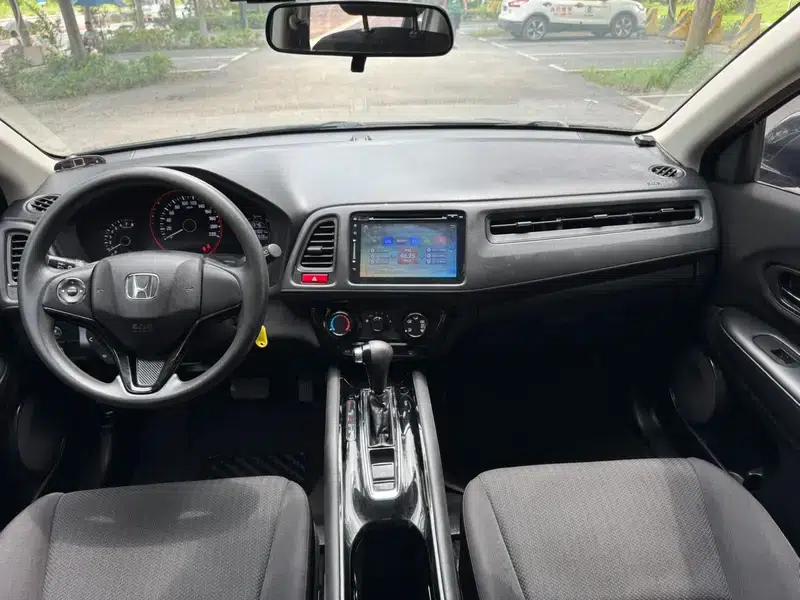 Vezel 2015 1.5L CVT 2WD Comfort Model — миниатюра 7