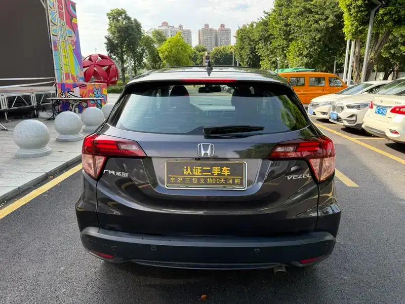 Vezel 2016 1.8L CVT 2WD Pioneer Edition — миниатюра 3