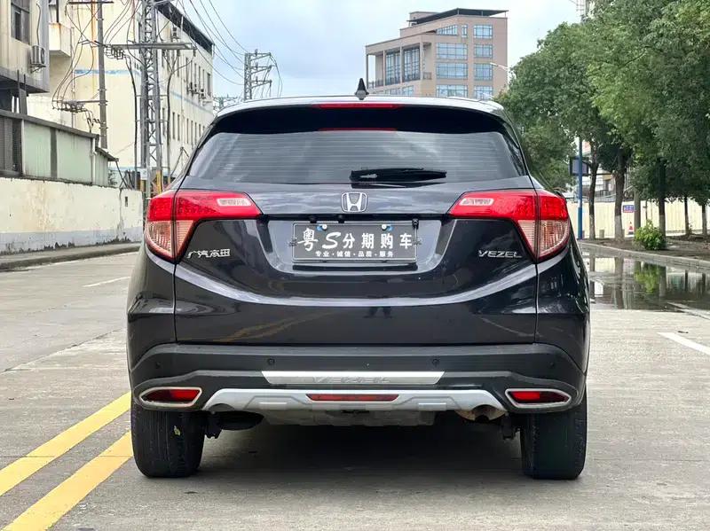 Vezel 2017 1.5L CVT 2WD Comfort Model — миниатюра 5