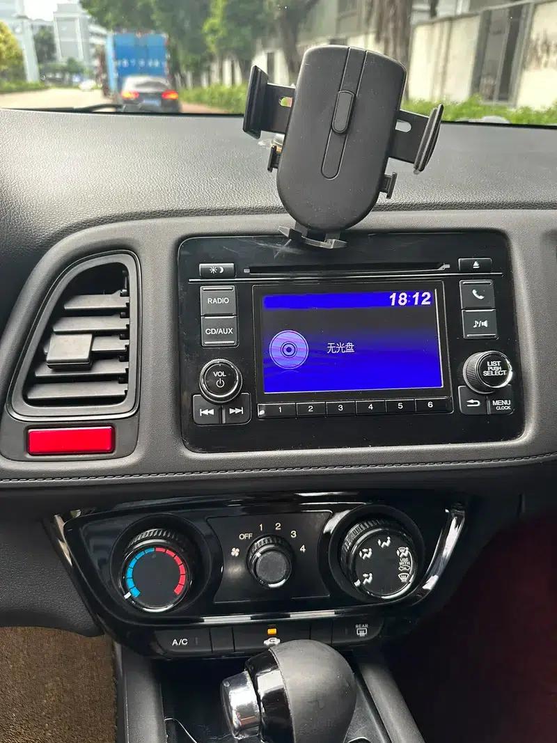 Vezel 2017 1.5L CVT 2WD Comfort Model — миниатюра 9