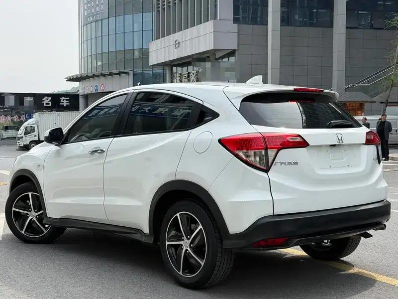 Vezel 2020 1.5L CVT Pioneer Edition — миниатюра 4