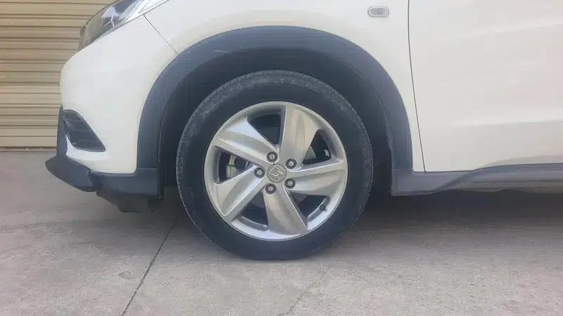 Vezel 2020 220 TURBO CVT Elite Edition — миниатюра 8