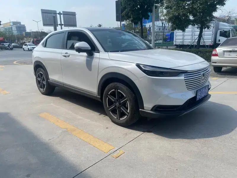Vezel 2023 1.5L CVT Pioneer Edition — миниатюра 3