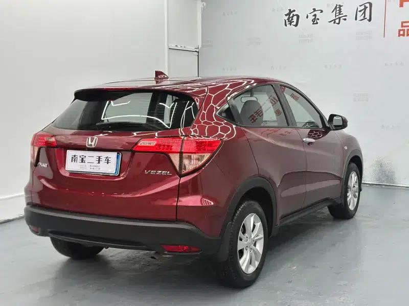 Vezel 2017 1.5L CVT 2WD Comfort Model — миниатюра 6