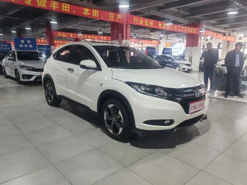Vezel 2017 1.8L CVT 2WD Elite — миниатюра 3