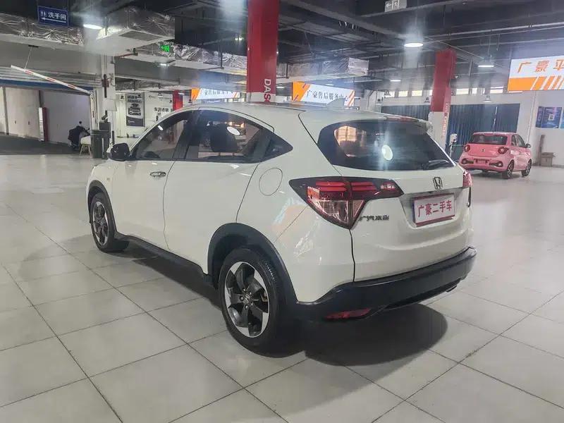 Vezel 2017 1.8L CVT 2WD Elite — миниатюра 4