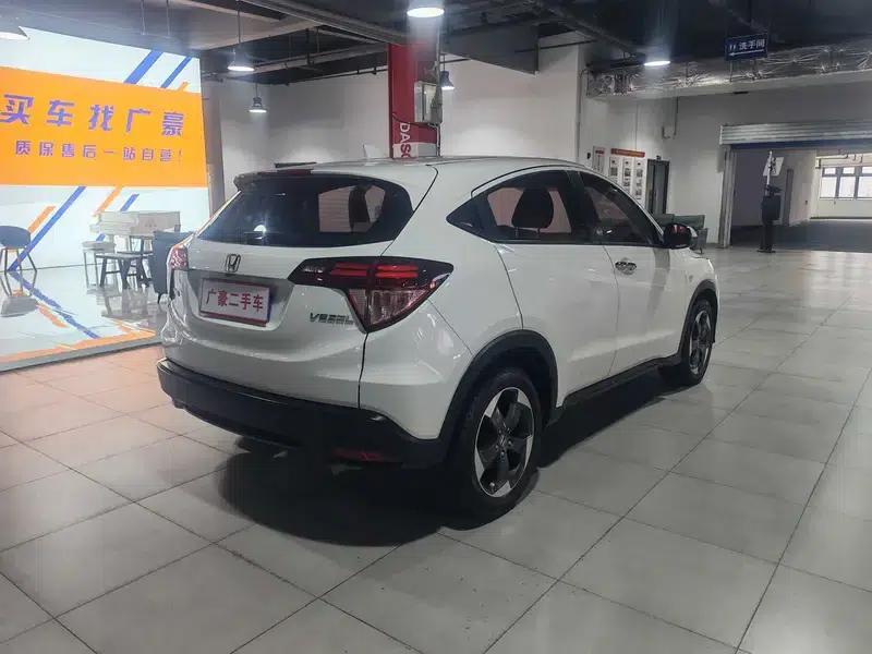 Vezel 2017 1.8L CVT 2WD Elite — миниатюра 6