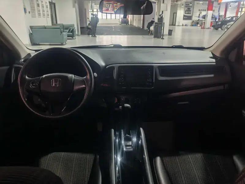 Vezel 2017 1.8L CVT 2WD Elite — миниатюра 7