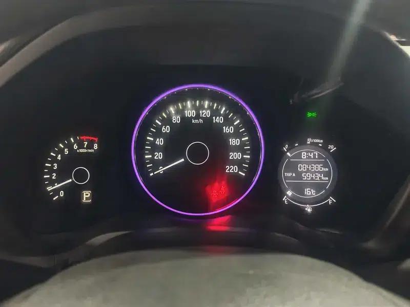 Vezel 2017 1.8L CVT 2WD Elite — миниатюра 8