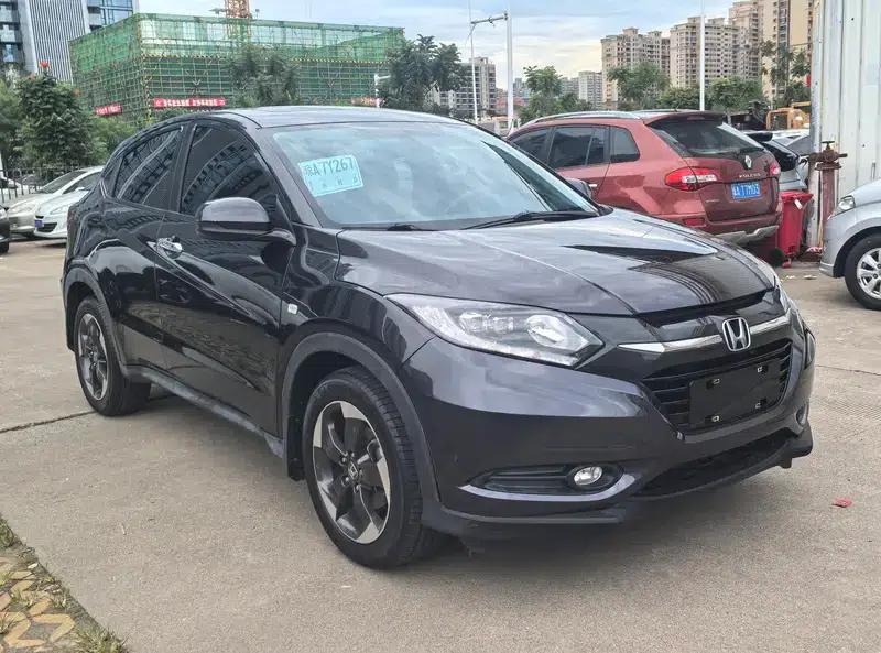 Vezel 2017 1.8L CVT 2WD Pioneer Edition — миниатюра 3