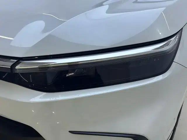 2023 Honda CR-V 240TURBO CVT 2WD Luxury Edition — миниатюра 12