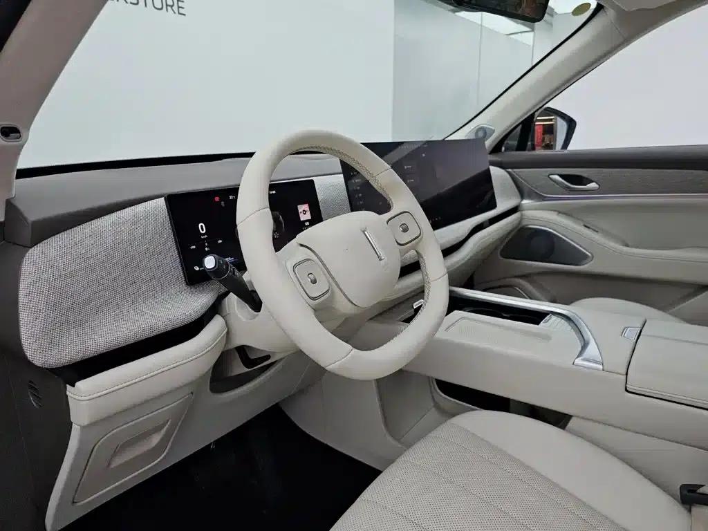 Weipai Blue Mountain 2025 Four-Wheel Drive Ultra — миниатюра 6