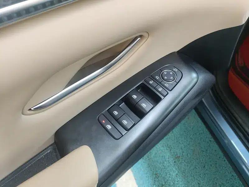 Song Pro DM 2025 Second Generation Intelligent Driving Edition DM-i 75KM Leading Model — миниатюра 21