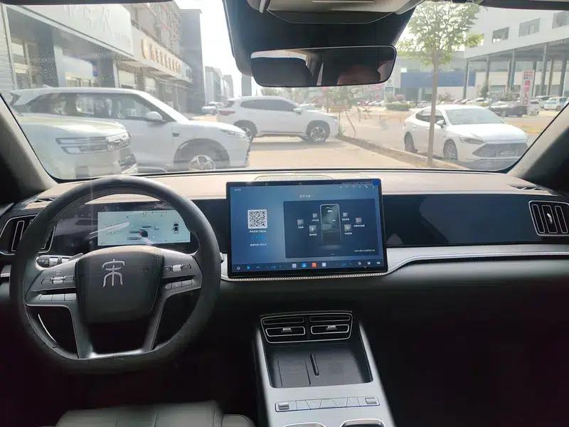 Song Pro DM 2026 DM-i 220KM Superior Edition — миниатюра 11