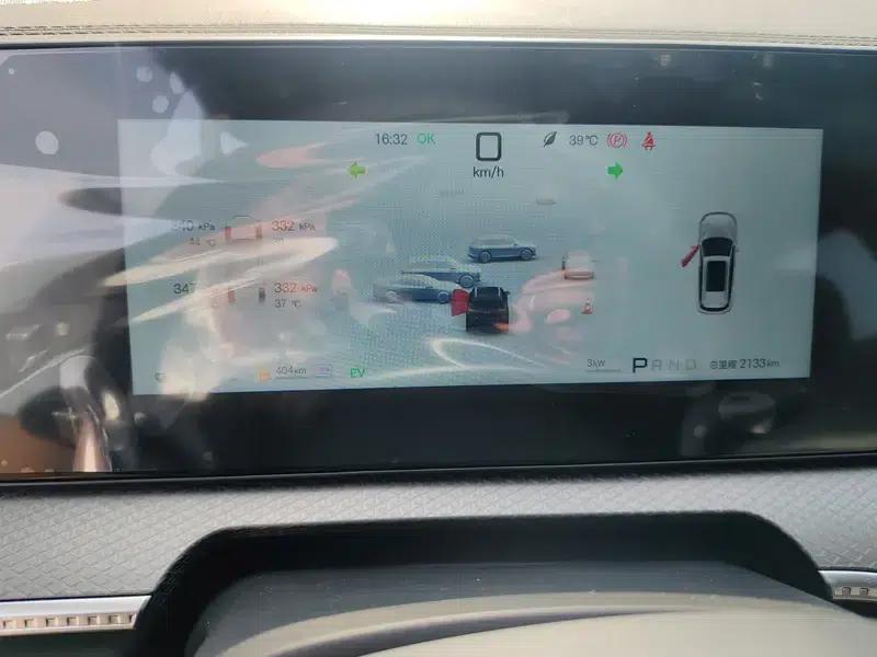 Song Pro DM 2026 DM-i 220KM Superior Edition — миниатюра 12