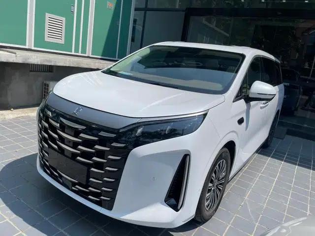 Summer 2025 DM-i 180KM Super Edition