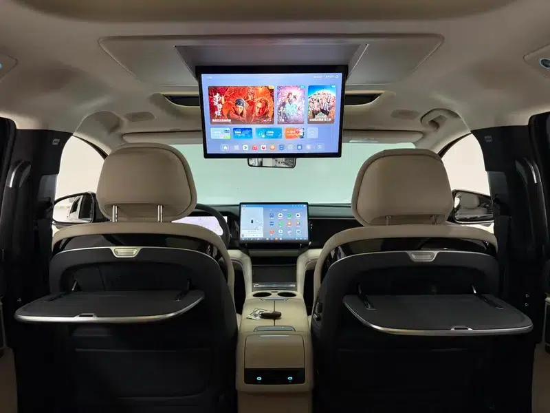 Summer 2026 DM-i 218KM Excellence — миниатюра 15