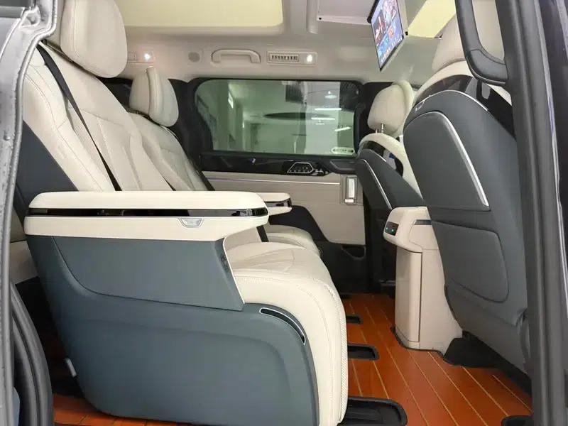 Summer 2026 DM-i 218KM Excellence — миниатюра 19